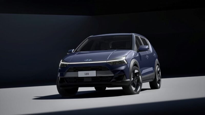 Hyundai i20 é um crossover, mas que não chega a ser raiz