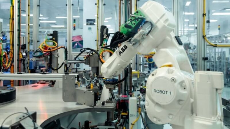 Phinia nacionaliza produção de injetor direto de combustível da Delphi