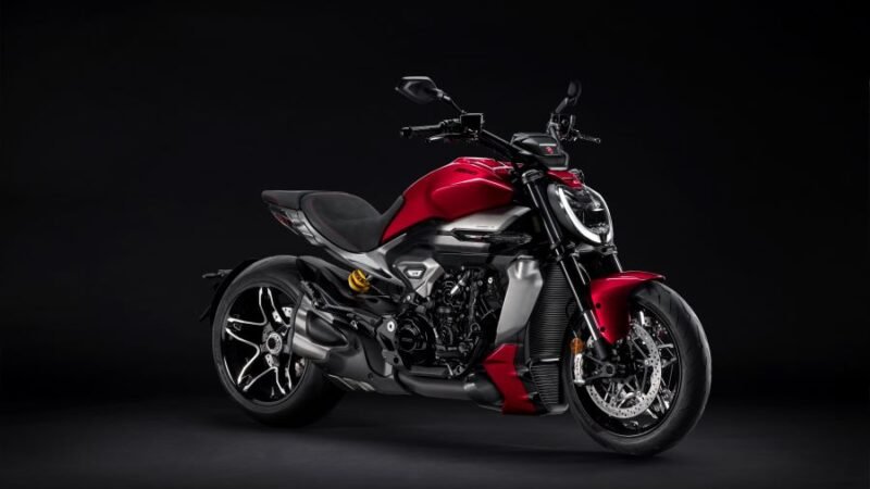 Ducati apresenta a nova XDiavel, agora com motor V4
