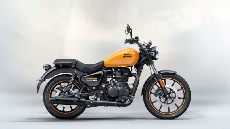 Royal Enfield atualiza Meteor, lança série da Classic 650 e tem novo plano de manutenção