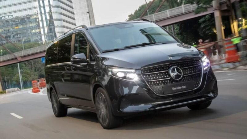 Mercedes-Benz retorna às minivans com a luxuosa Classe V