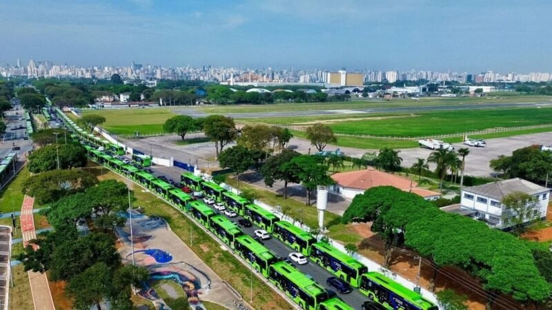 Frota de ônibus elétricos de São Paulo chega a 2.000 unidades