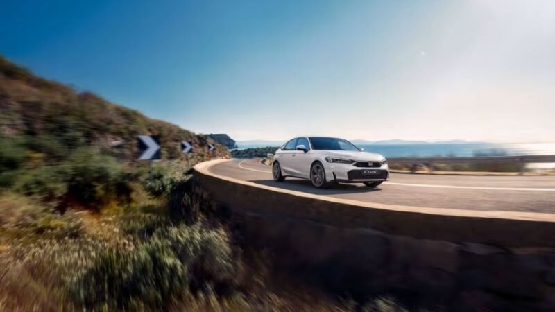 Honda Civic ganha sistema de simulação de marchas do Prelude